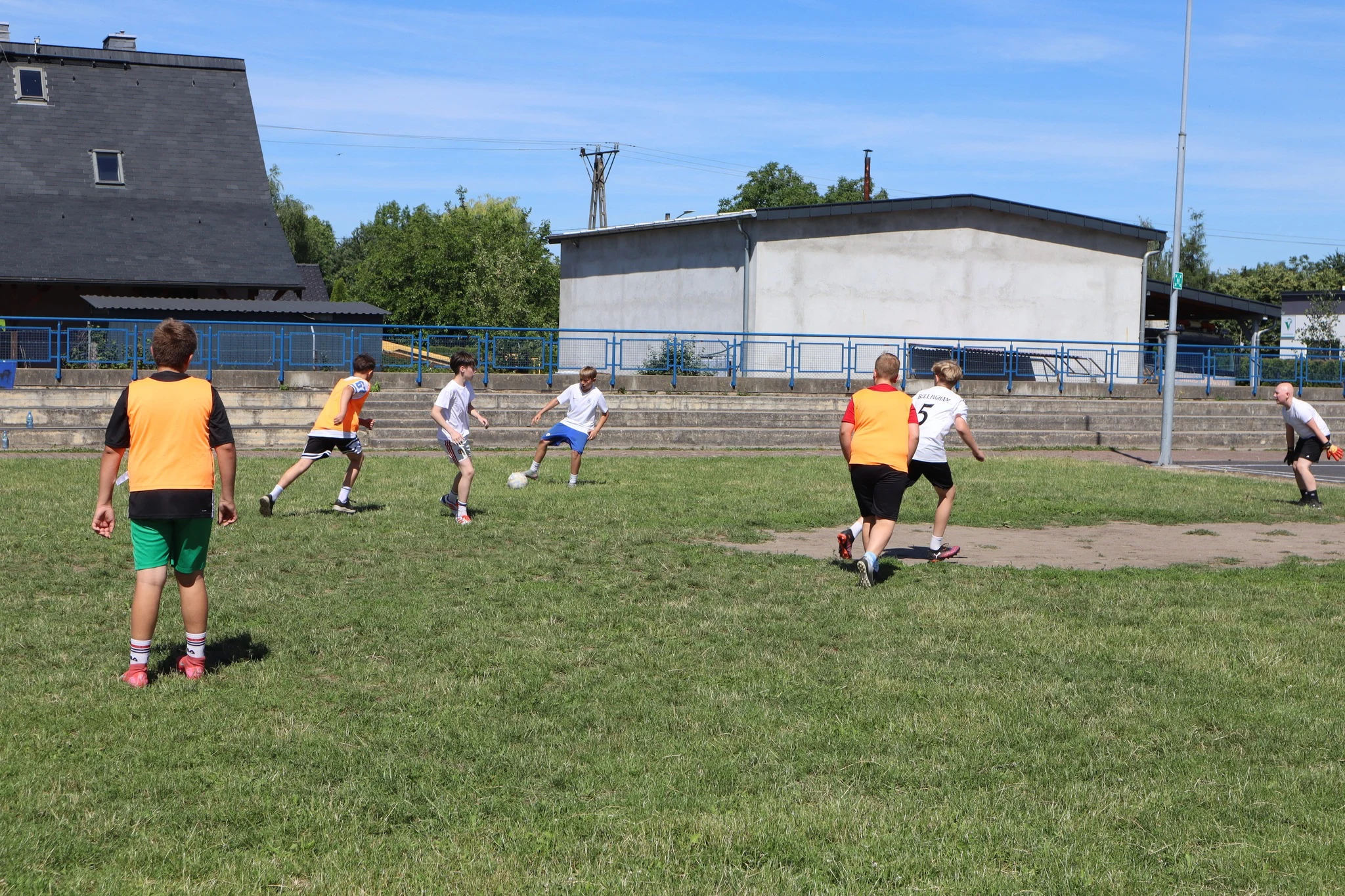 Dzień Sportu w SP6 Rawicz – turnieje i rywalizacja — zdjęcie 26