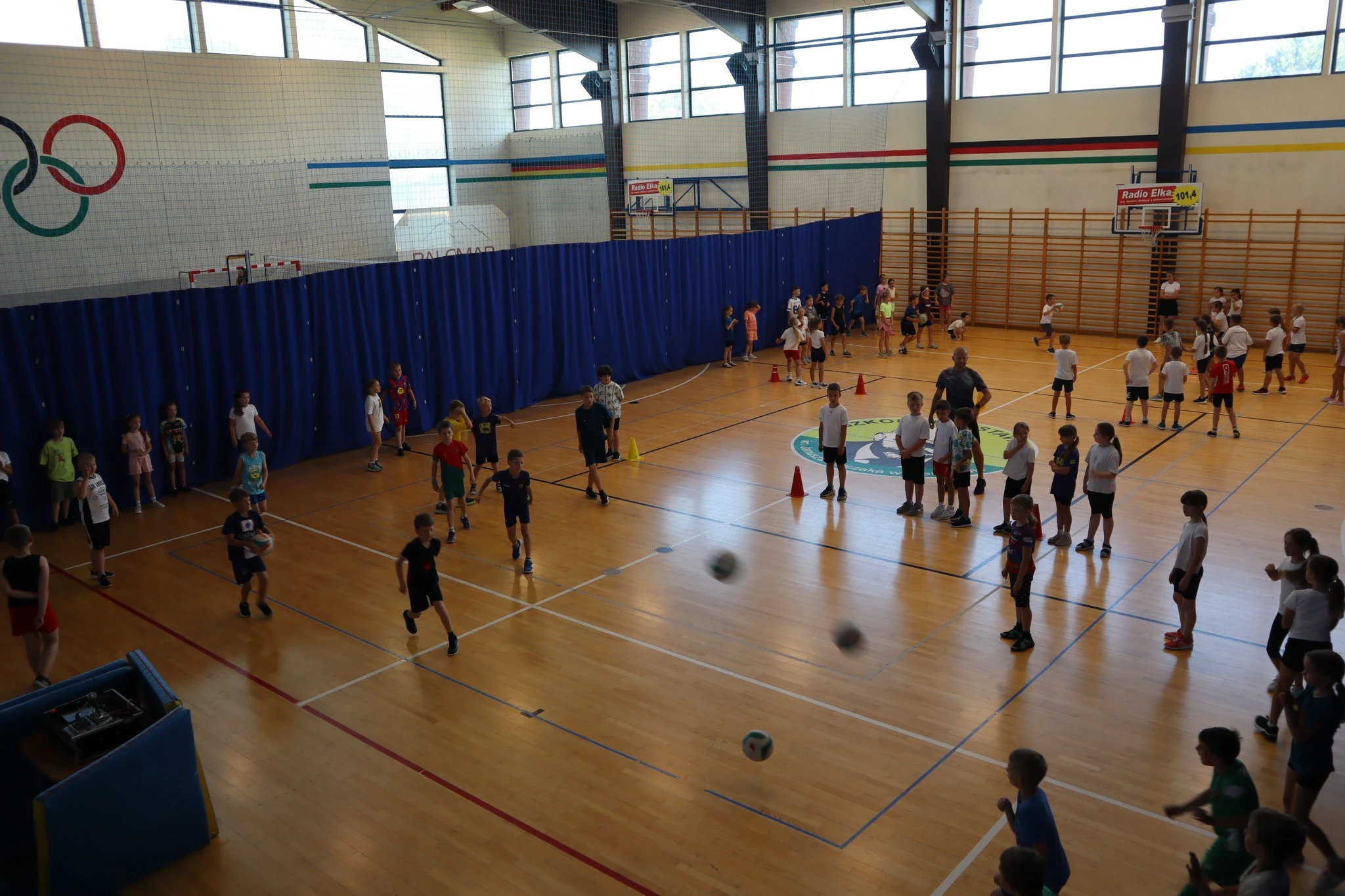 Dzień Sportu w SP6 Rawicz – turnieje i rywalizacja — zdjęcie 38