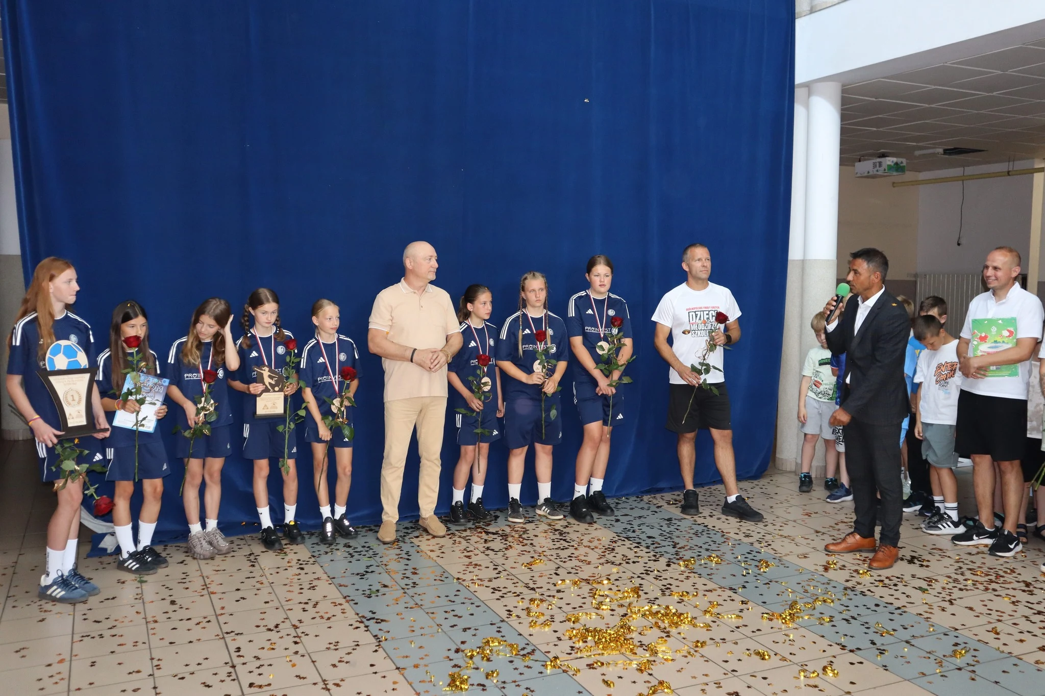 Uczennice SP6 w Rawiczu mistrzynie Polski w piłce nożnej dziewcząt — zdjęcie 10