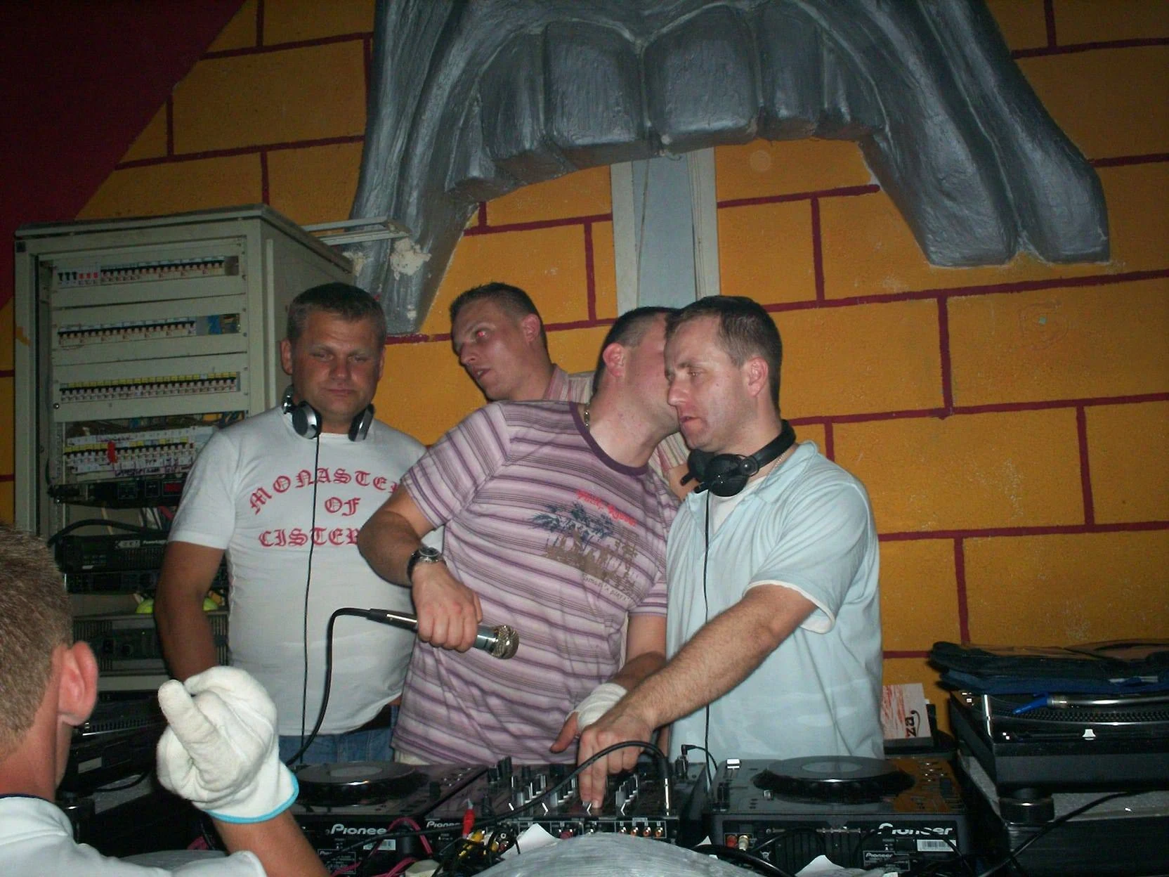 DJ Hazel na imprezach w Sfinksie – wspomnienia z 2007 roku — zdjęcie 17