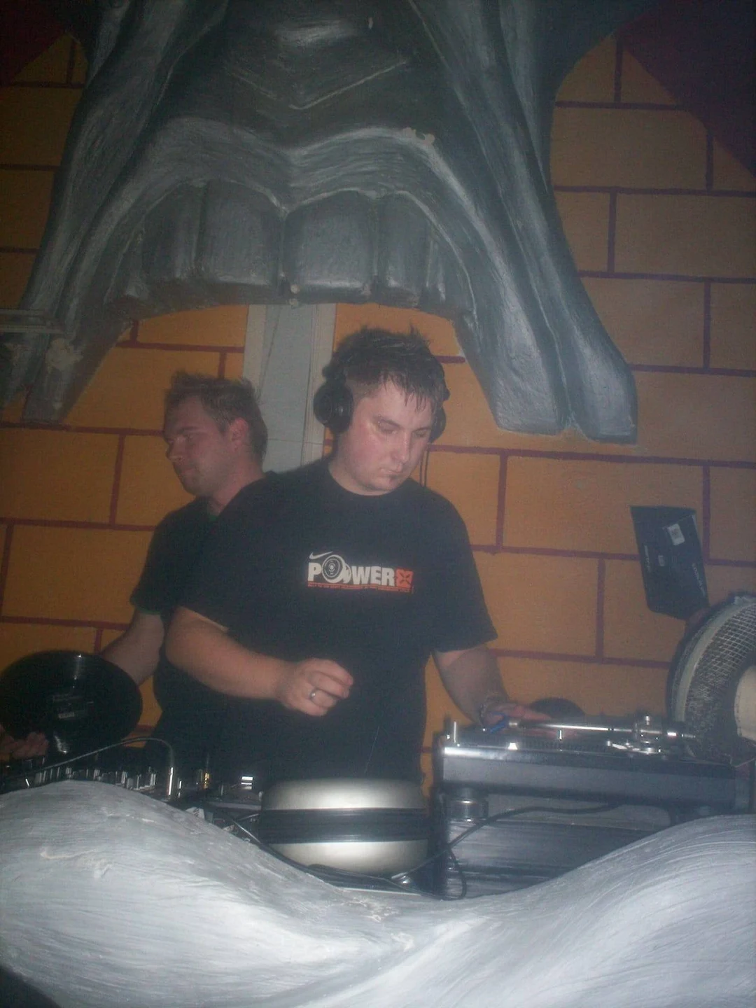 DJ Hazel na imprezach w Sfinksie – wspomnienia z 2007 roku — zdjęcie 25