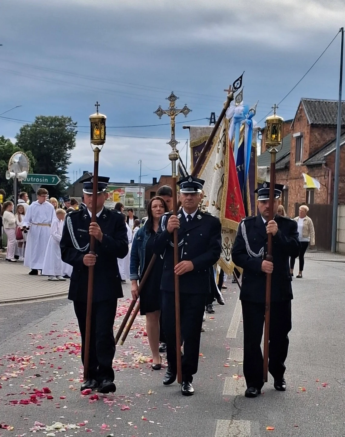 Szkaradowo: procesja do pomnika Najświętszego Serca Jezusa — zdjęcie 8