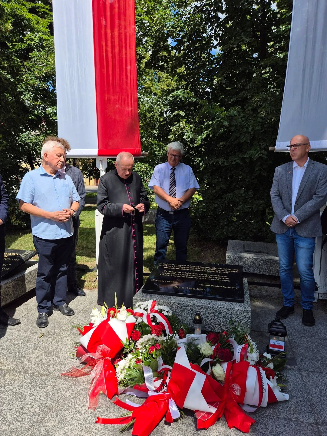 Rawicz uczcił Narodowy Dzień Pamięci Ofiar Ludobójstwa — zdjęcie 13