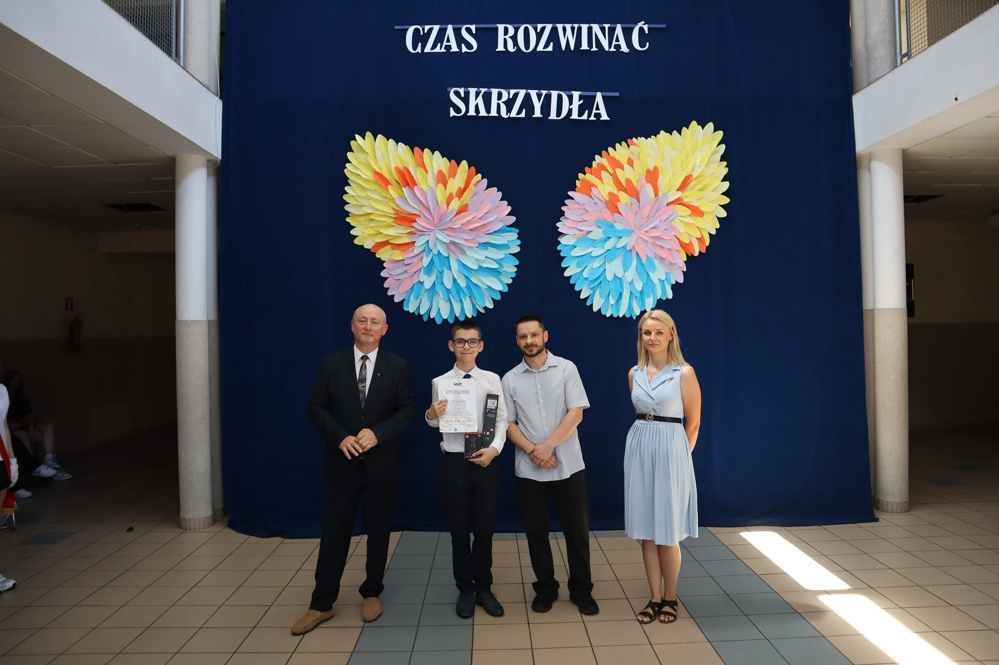 Wzruszające pożegnanie ósmoklasistów — zdjęcie 22