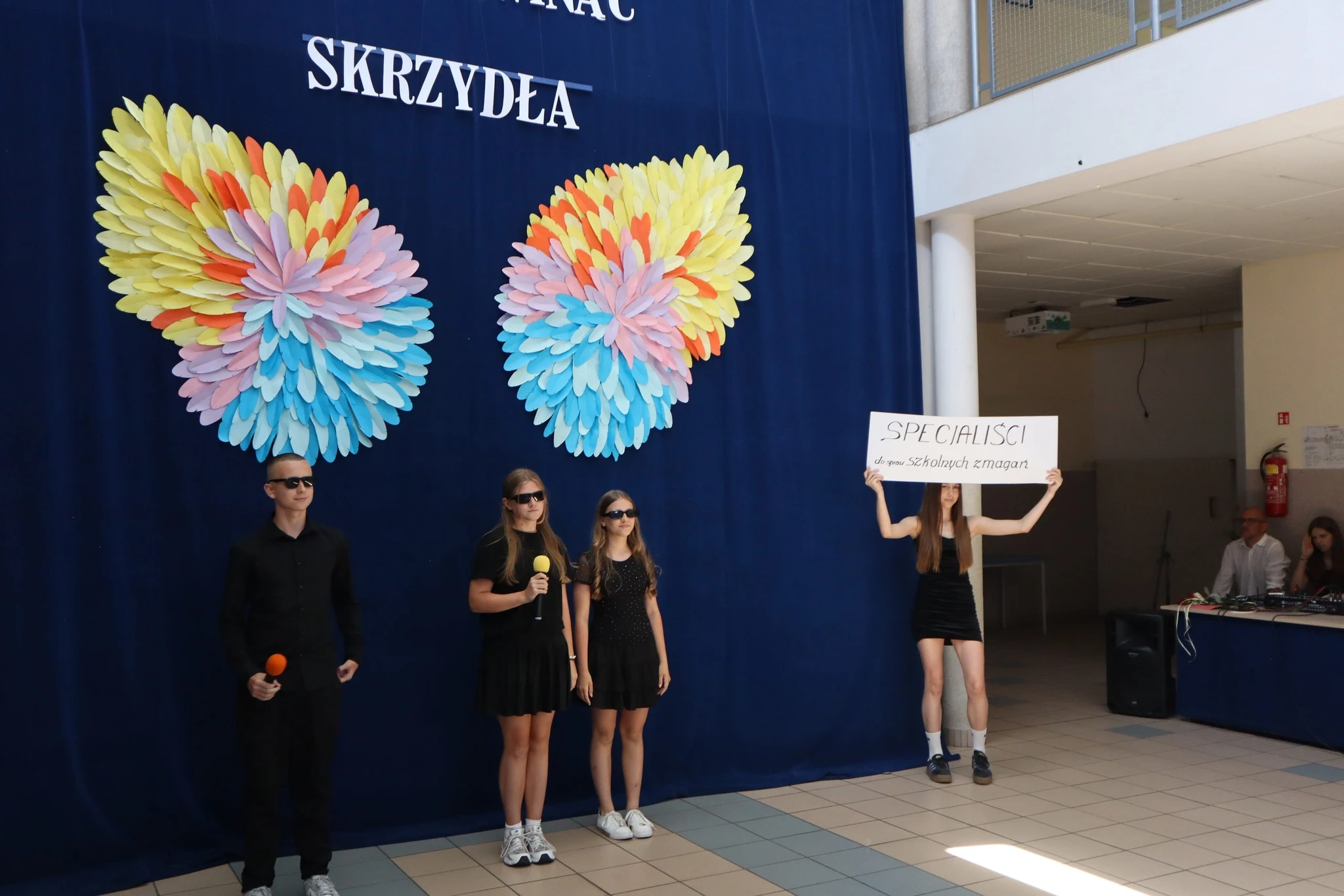 Wzruszające pożegnanie ósmoklasistów — zdjęcie 28