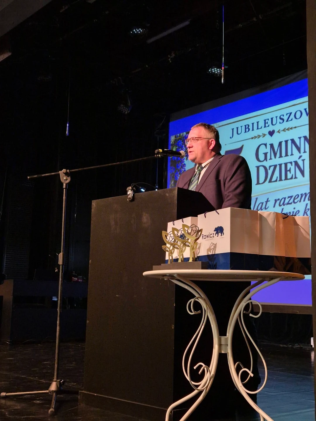 Jubileuszowy 25. Gminny Dzień Seniora w Rawiczu — zdjęcie 9